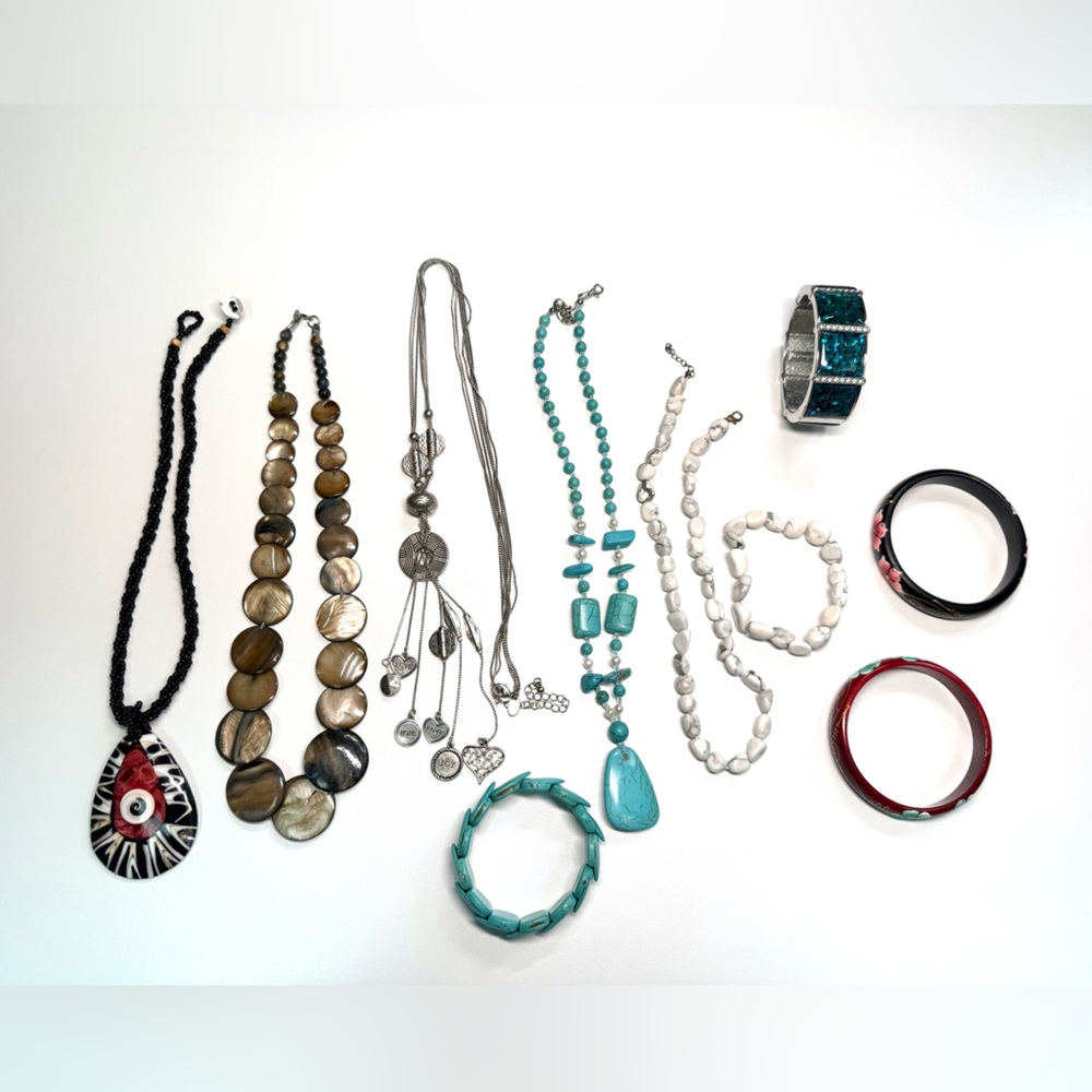 Beach Vacation Costume Jewelry 10 Piece Assorted Size Small Women’s